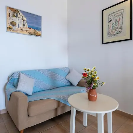 Margarita Countryside * Pounda